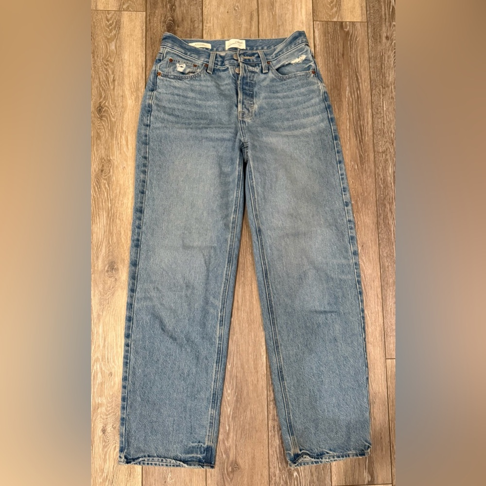American Threads Light Wash 90s Baggy Jeans
